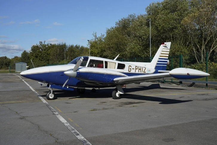 1969 Piper Twin Comanche listing photo