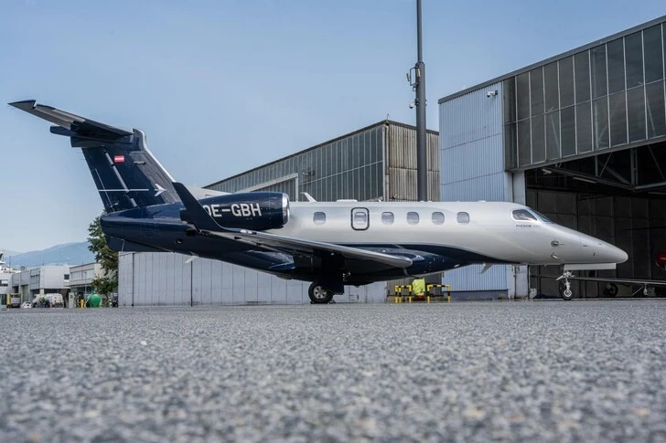 2019 Embraer Phenom 300E listing photo
