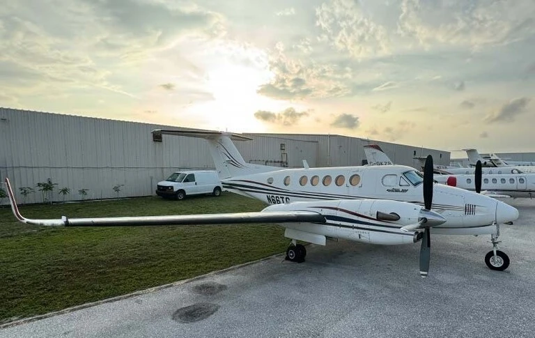 1988 Beechcraft King Air 300 listing photo