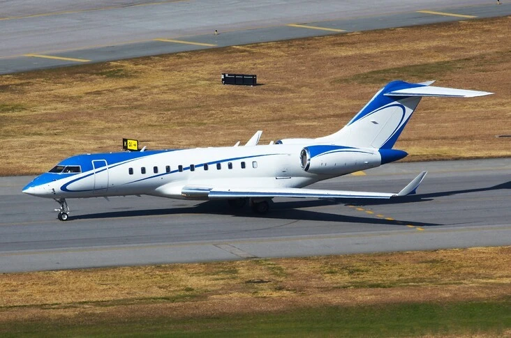 2005 Bombardier Global 5000 listing photo