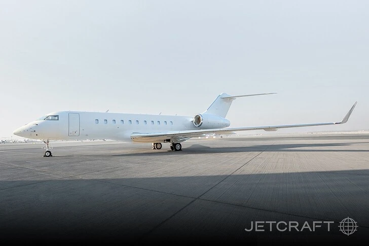 2011 Bombardier Global 5000 listing photo
