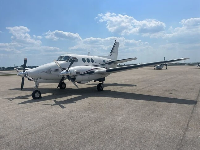 1976 Beechcraft King Air E90 listing photo