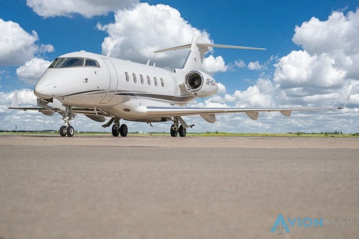 2010 Bombardier Challenger 300 listing photo