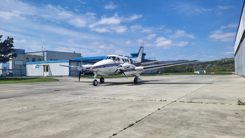 1992 Beechcraft King Air C90A listing photo