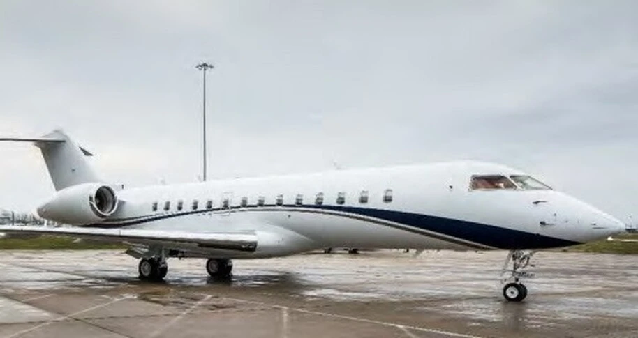 2001 Bombardier Global Express listing photo