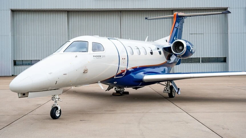 2019 Embraer Phenom 300E listing photo