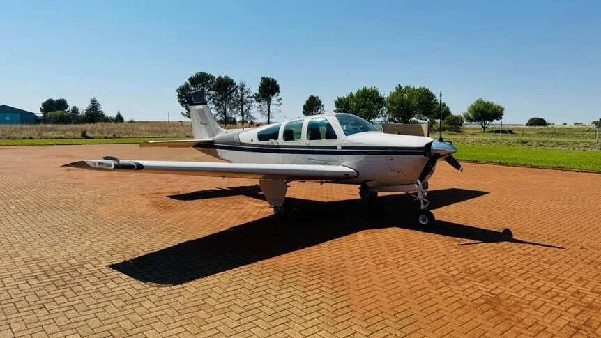 1989 Beechcraft F33A Bonanza listing photo