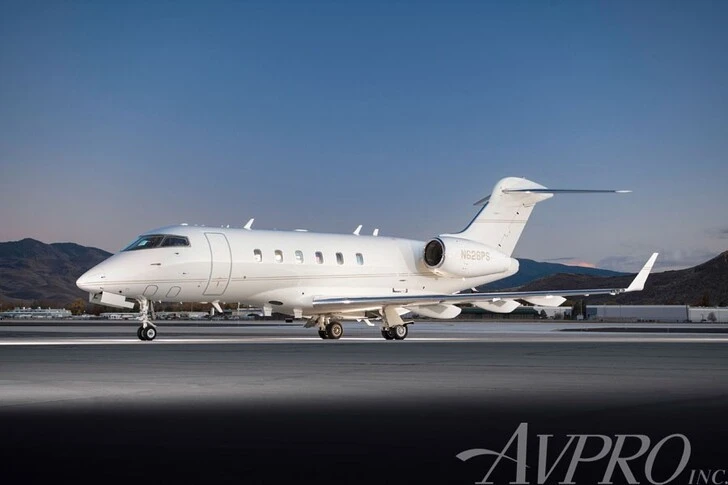 2010 Bombardier Challenger 300 listing photo