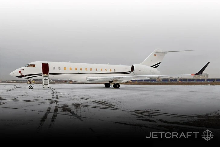 2013 Bombardier Global 6000 listing photo