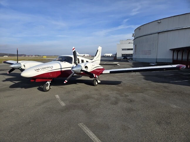 2001 Piper Seneca V listing photo