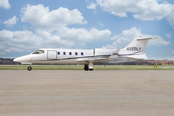 2001 Bombardier Learjet 31A listing photo