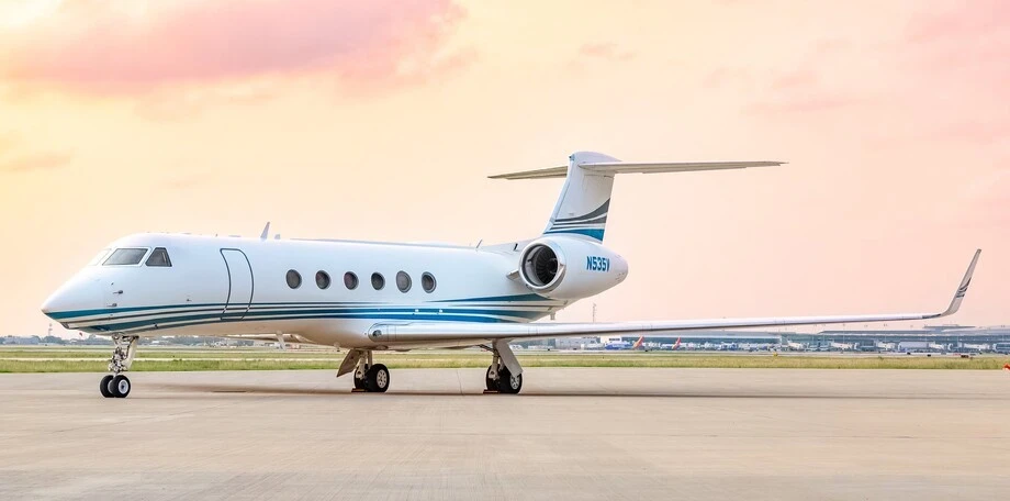 1998 Gulfstream V listing photo
