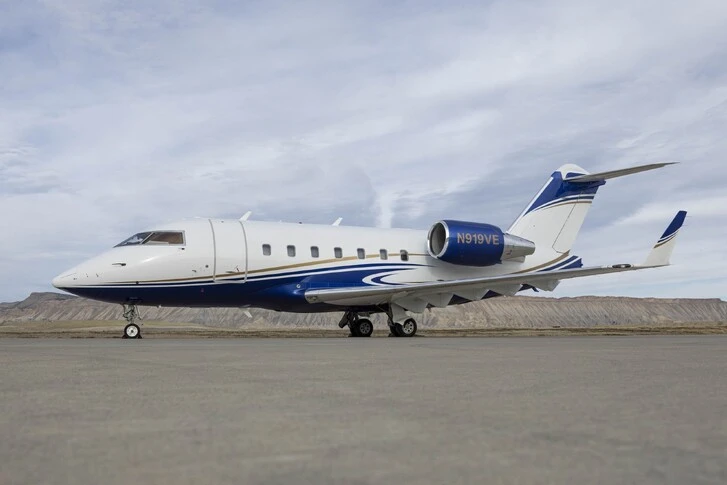 2002 Bombardier Challenger 604 listing photo